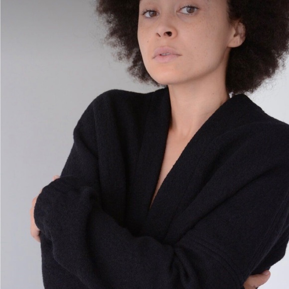 Hoi bo V-neck track. Boiled wool top. - Picture 3 of 8